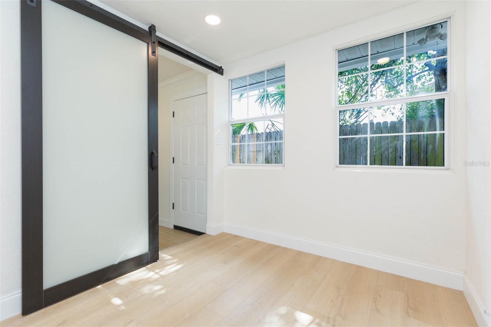 Image 19 of 50 For 4083 31st Avenue N