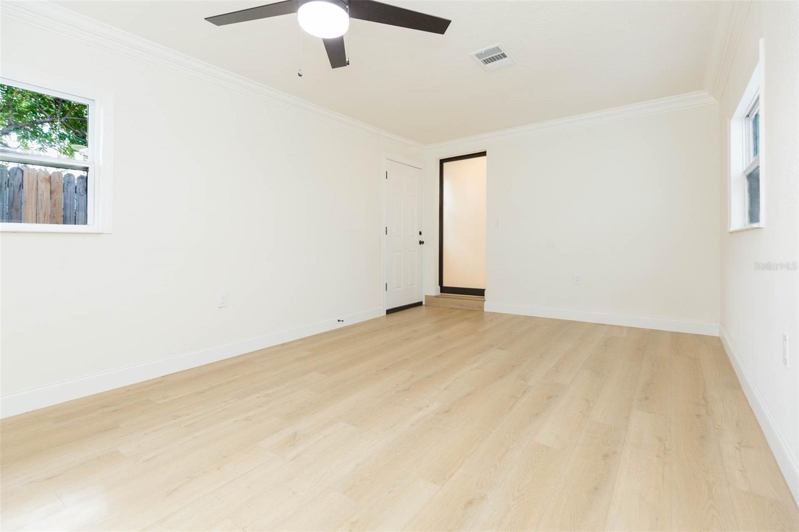 Image 22 of 50 For 4083 31st Avenue N