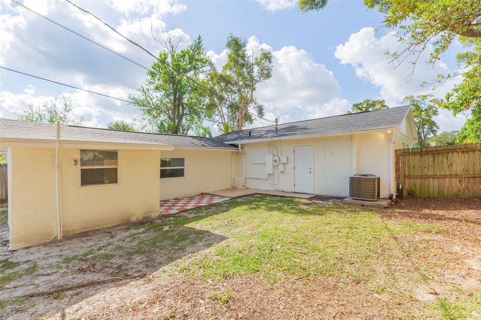 Image 38 of 50 For 4083 31st Avenue N