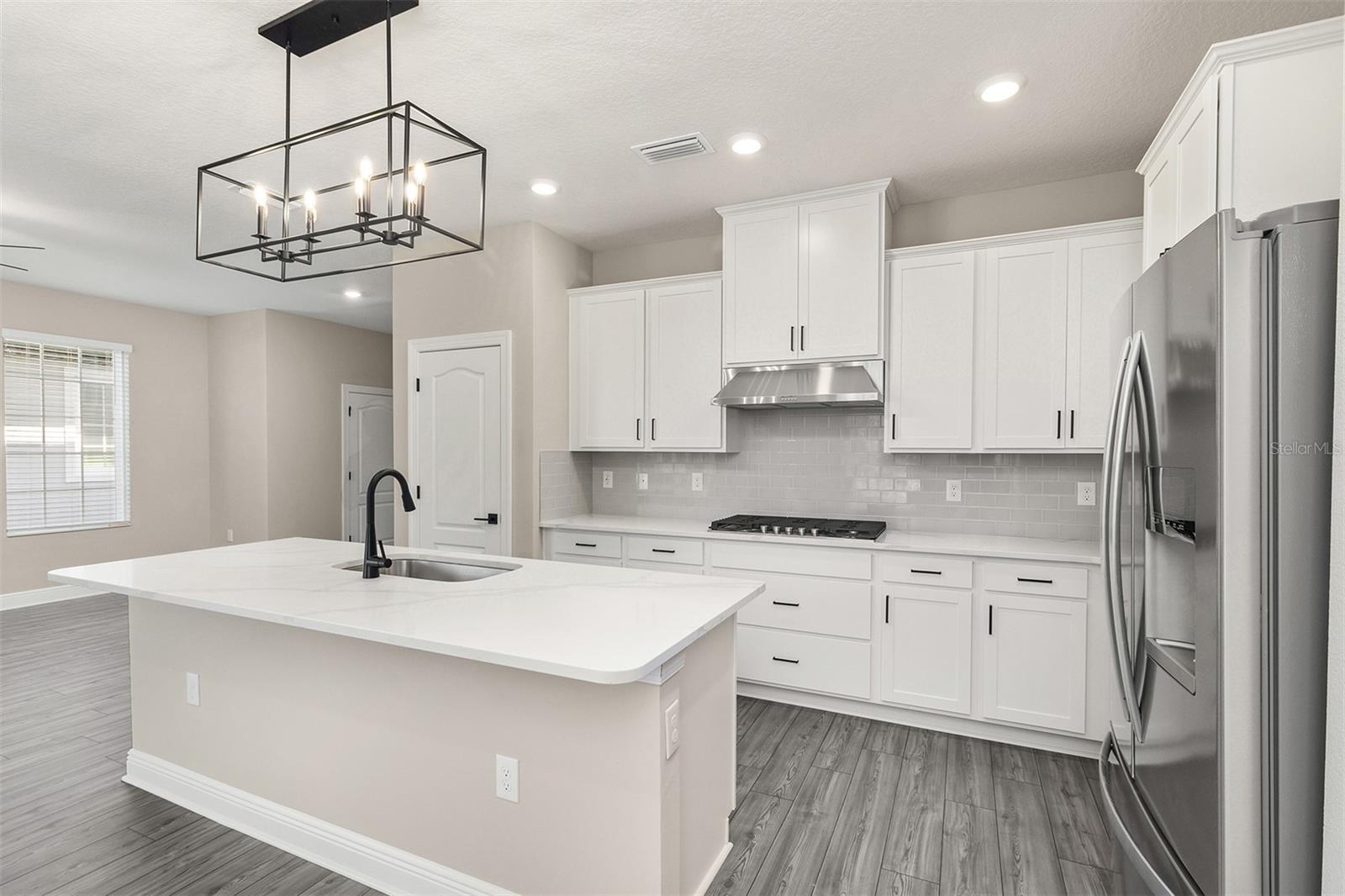 Image 2 of 7 For 7673 Somersworth Drive