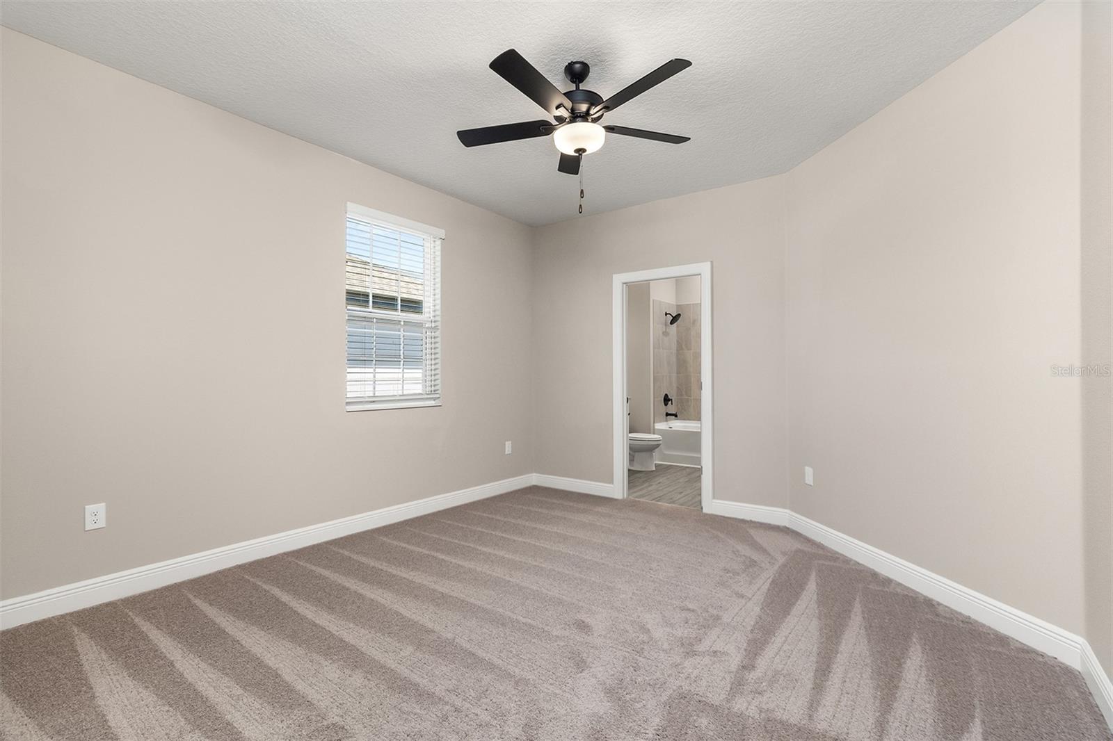 Image 6 of 7 For 7673 Somersworth Drive