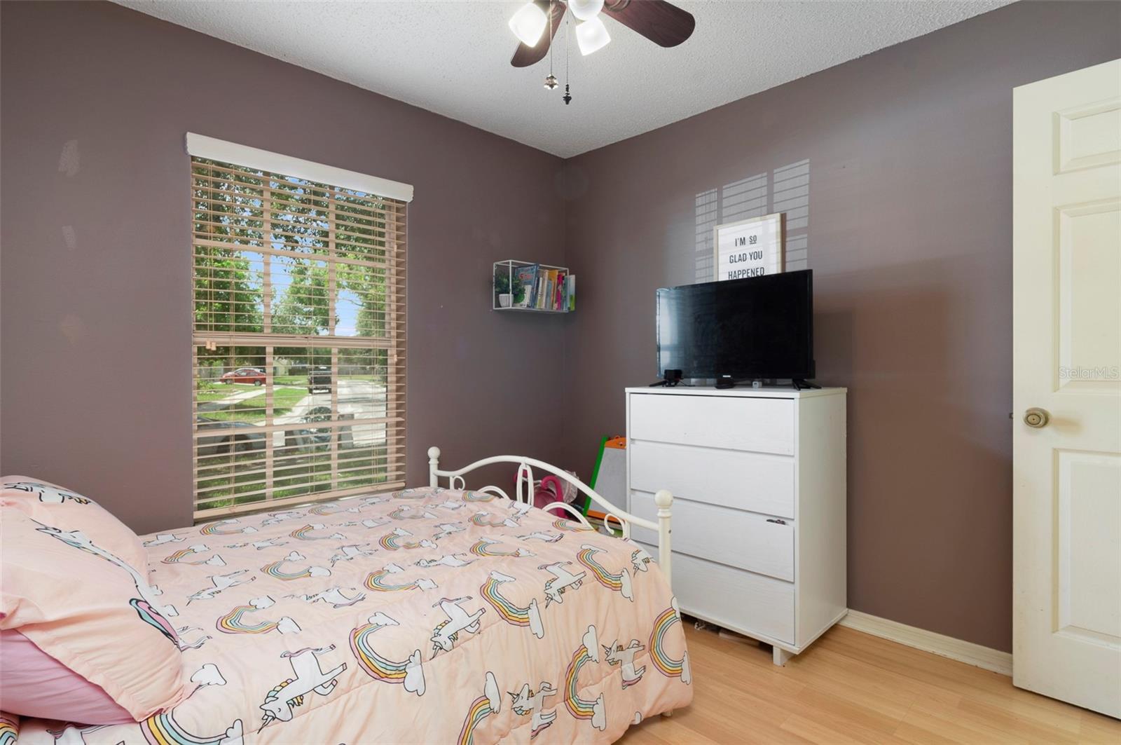 Listing photo id 12 for 1052 Malletwood Drive