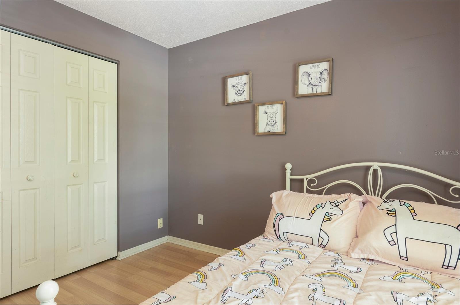 Listing photo id 25 for 1052 Malletwood Drive