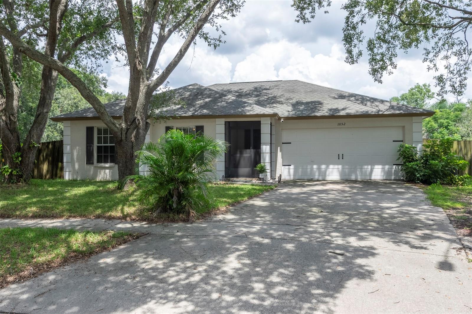 Listing photo id 26 for 1052 Malletwood Drive