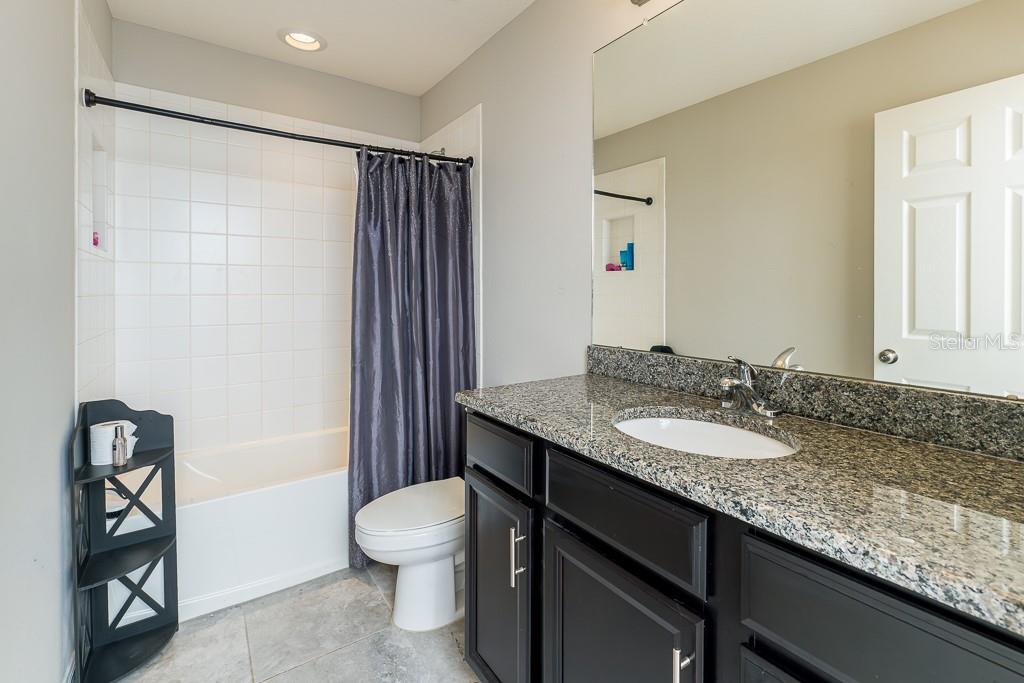 Image 15 of 26 For 7112 Summer Holly Place