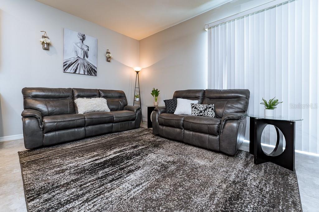 Image 8 of 26 For 7112 Summer Holly Place