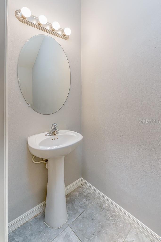 Image 9 of 26 For 7112 Summer Holly Place