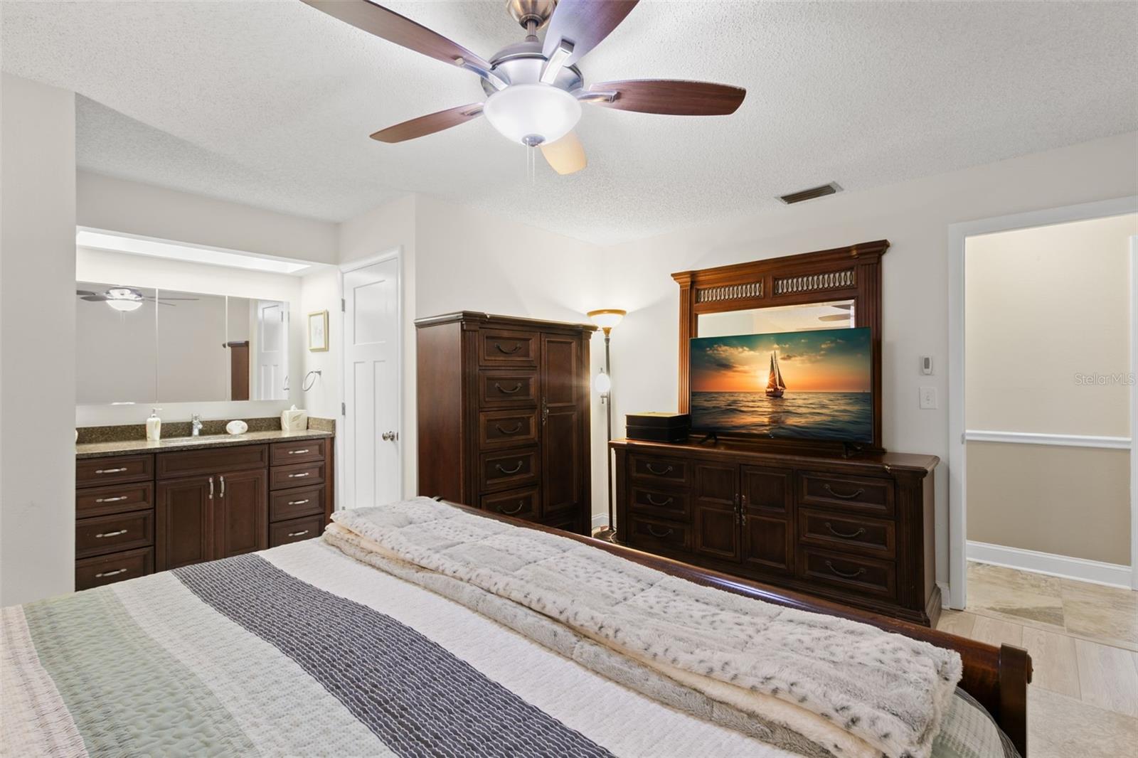 Image 15 of 31 For 3412 Masters Drive N 3412
