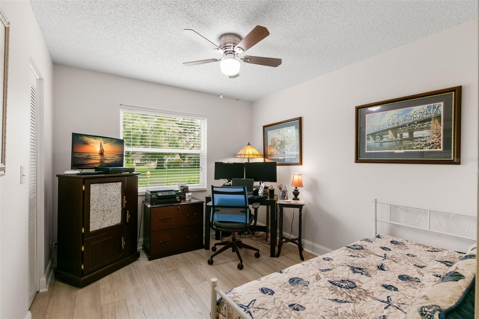 Image 19 of 31 For 3412 Masters Drive N 3412
