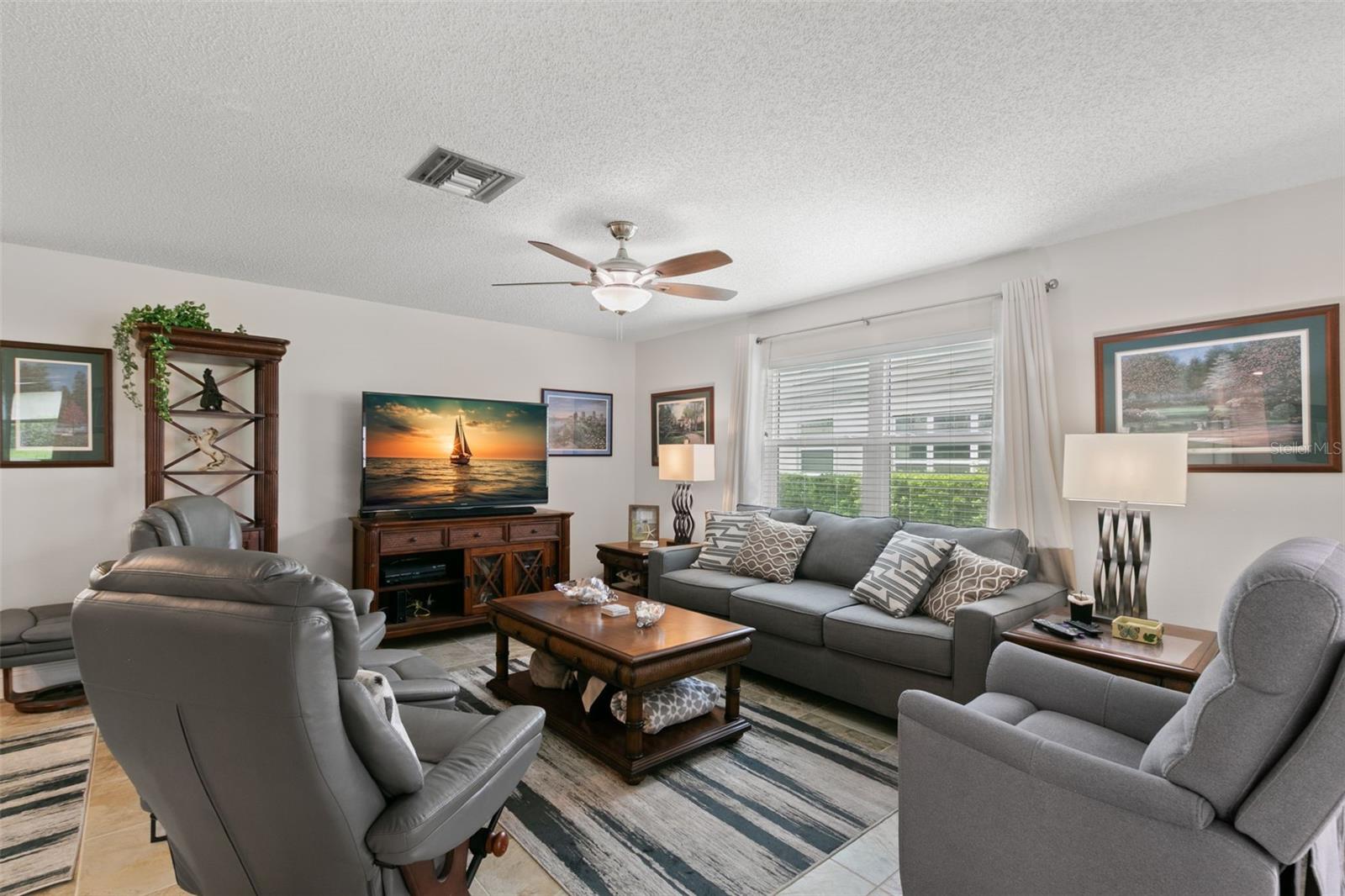 Image 6 of 31 For 3412 Masters Drive N 3412
