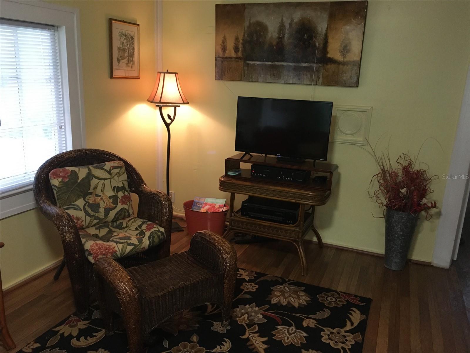 Image 38 of 78 For 128 Montclair Avenue