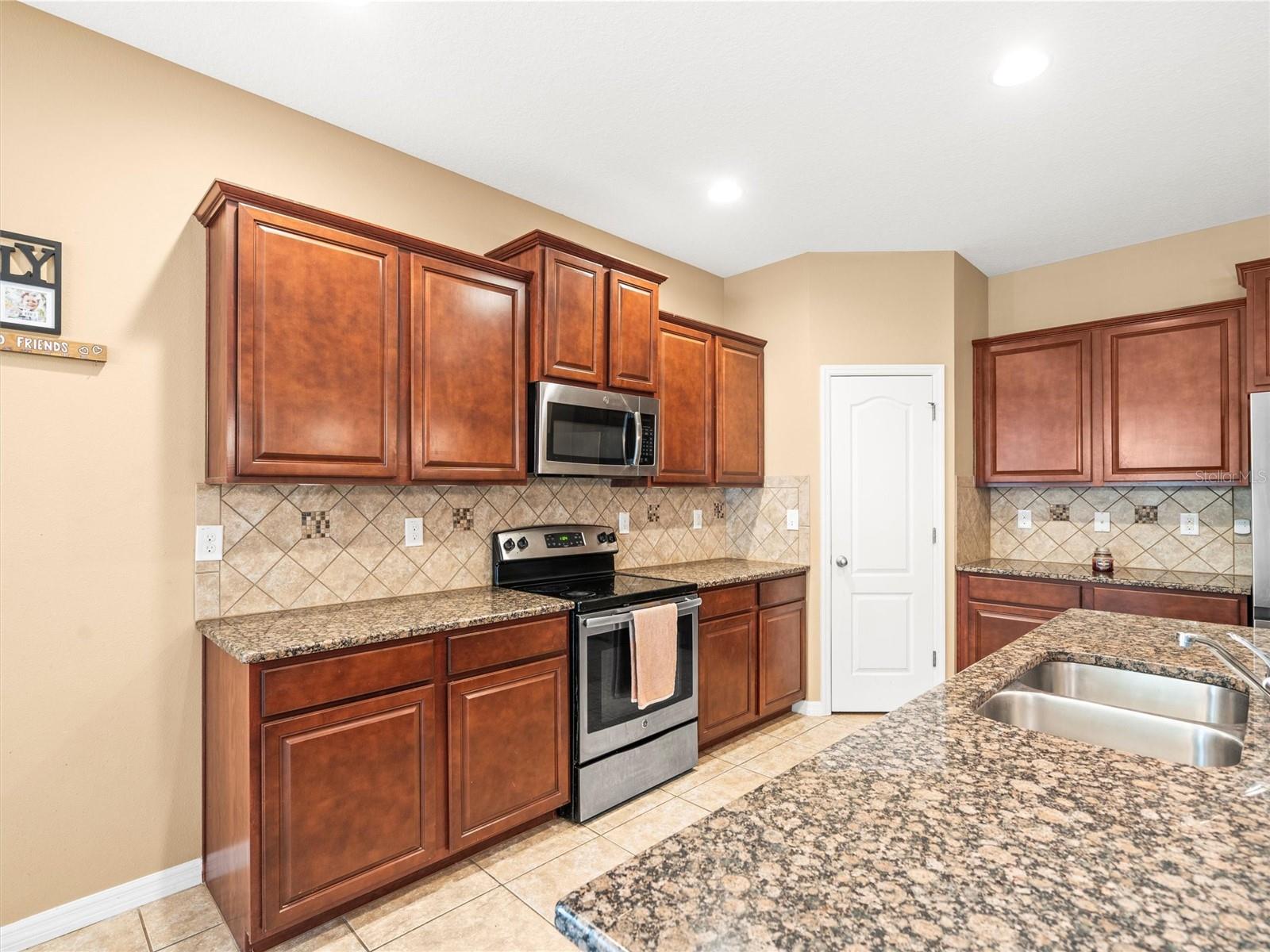 Image 15 of 47 For 2559 Bartolo Drive