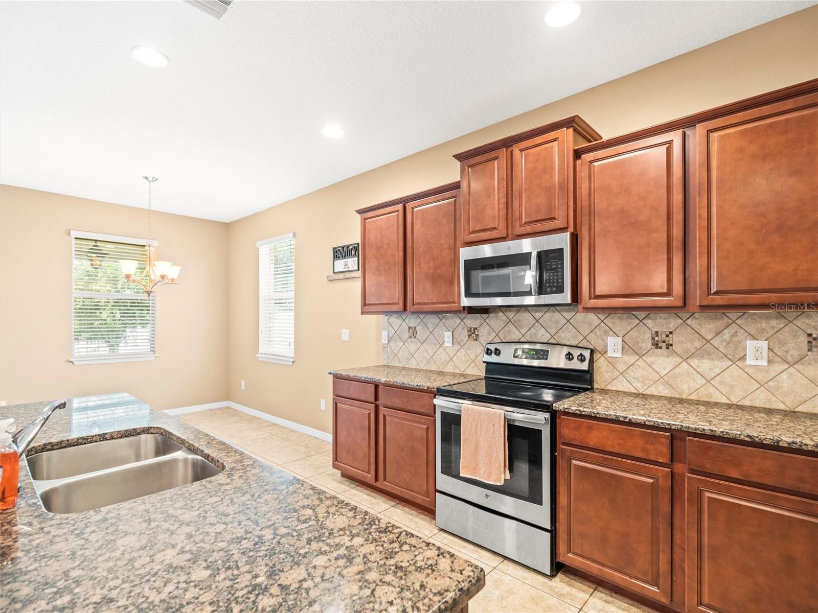 Image 16 of 47 For 2559 Bartolo Drive