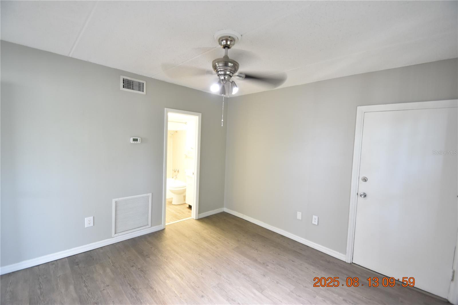Image 17 of 18 For 304 Danube Avenue 10