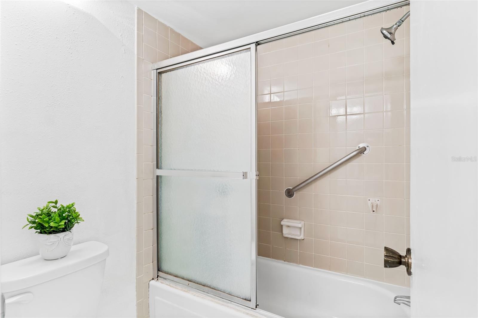Image 11 of 40 For 14130 Rosemary Lane 5114