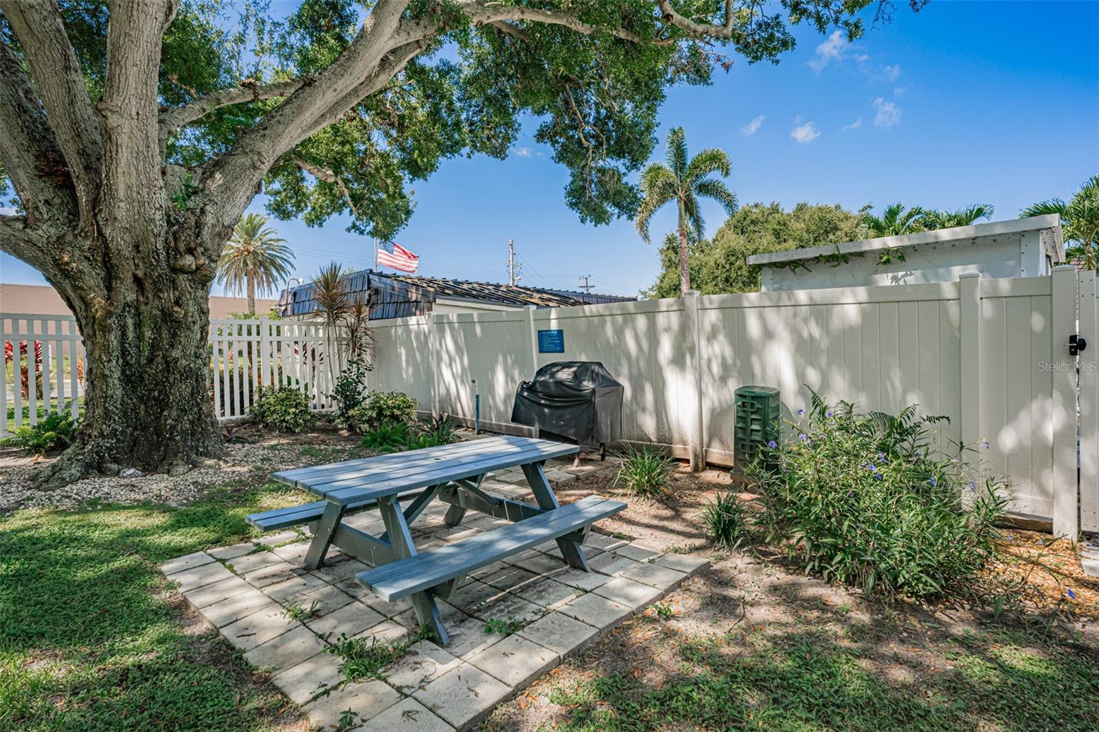 Image 18 of 40 For 14130 Rosemary Lane 5114