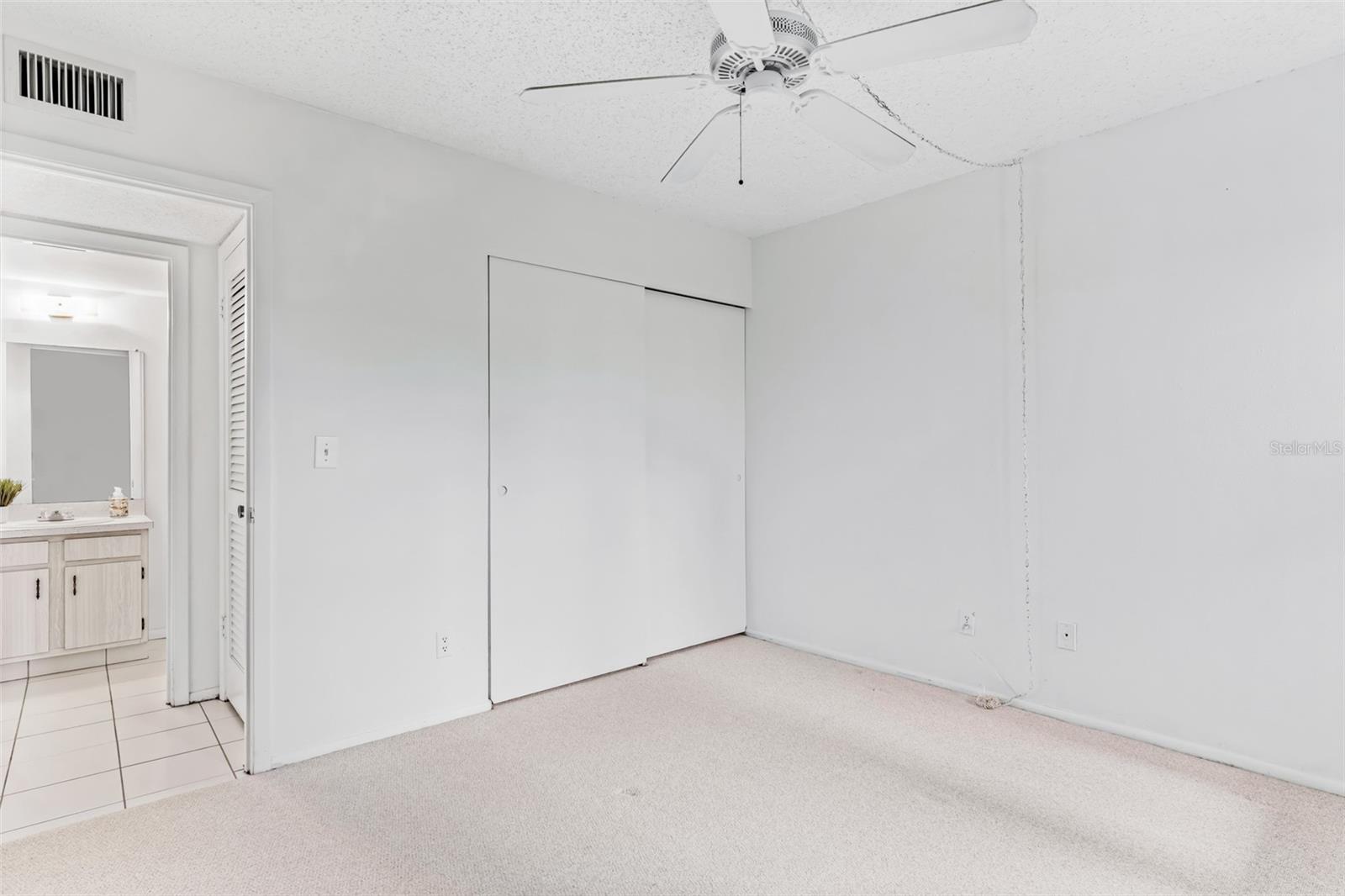 Image 28 of 40 For 14130 Rosemary Lane 5114