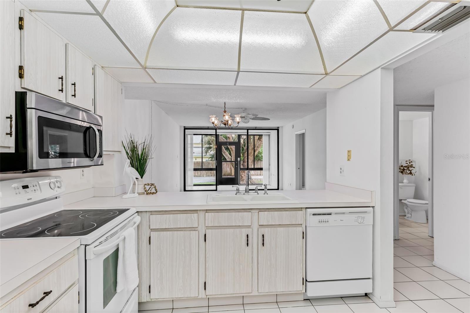 Image 3 of 40 For 14130 Rosemary Lane 5114