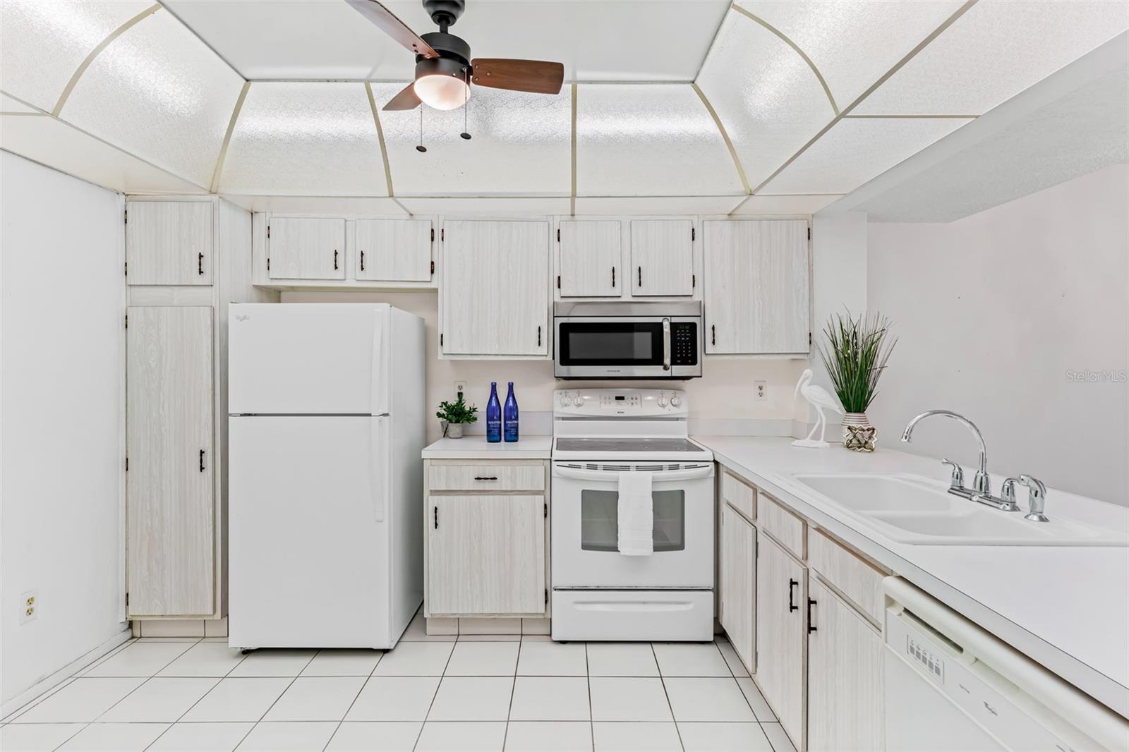 Image 4 of 40 For 14130 Rosemary Lane 5114