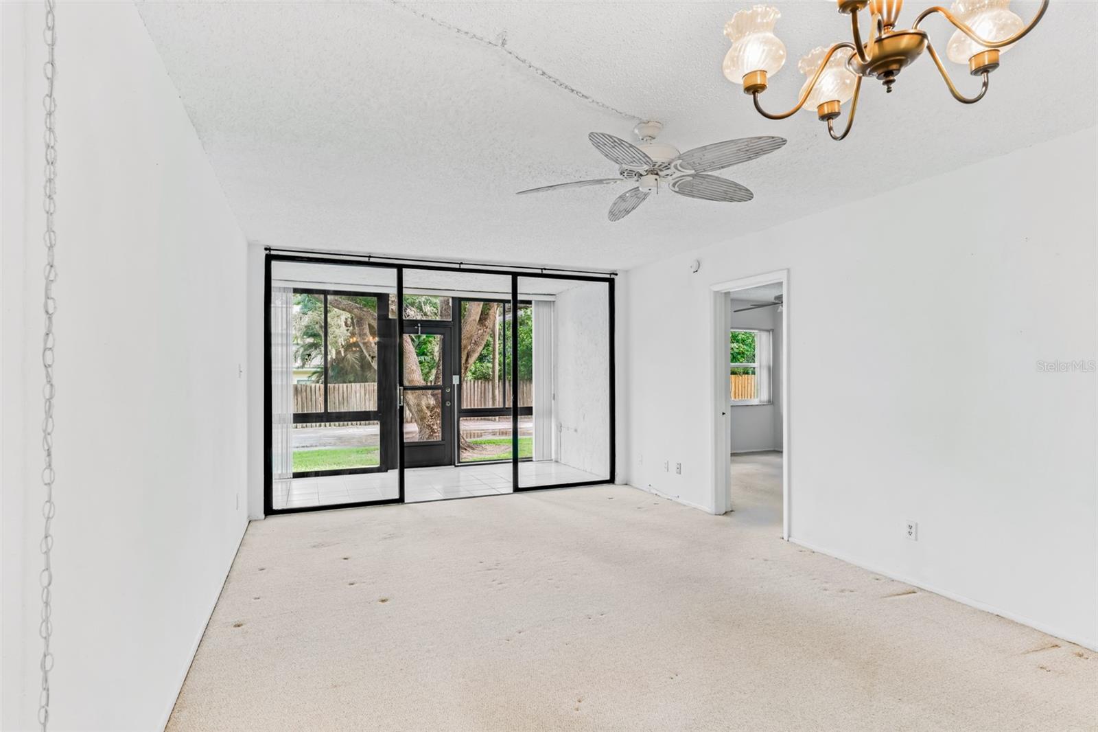 Image 6 of 40 For 14130 Rosemary Lane 5114