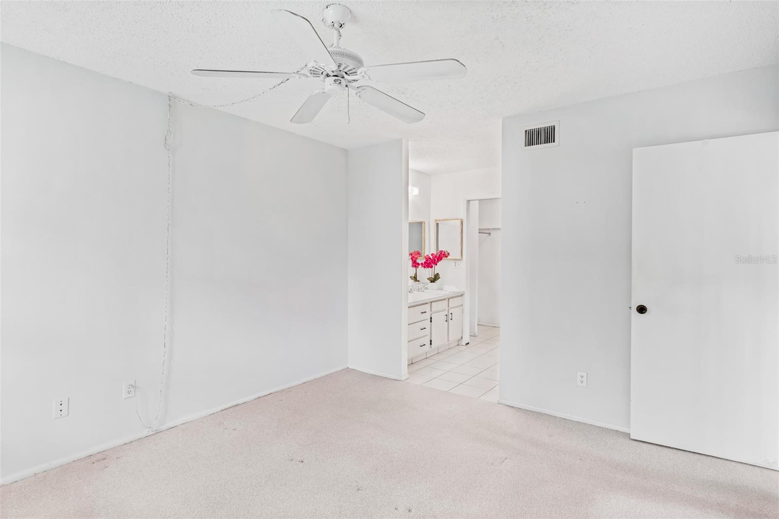 Image 8 of 40 For 14130 Rosemary Lane 5114