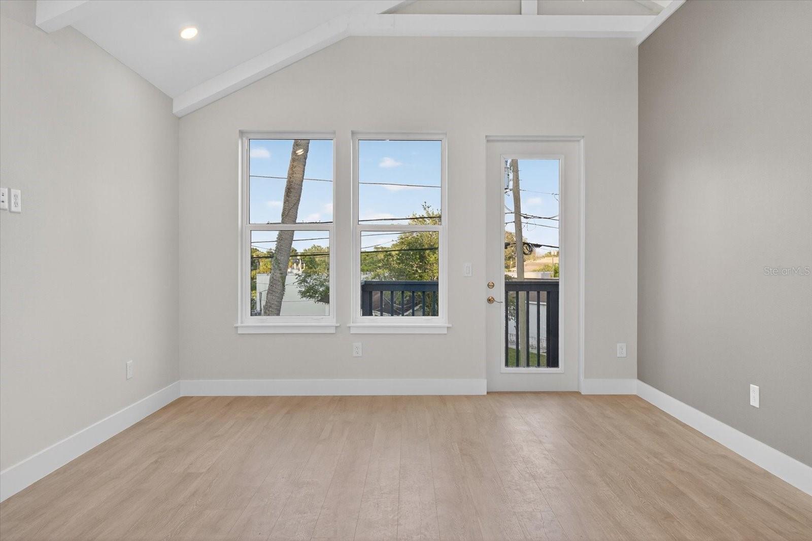 Image 45 of 96 For 207 Athens Street