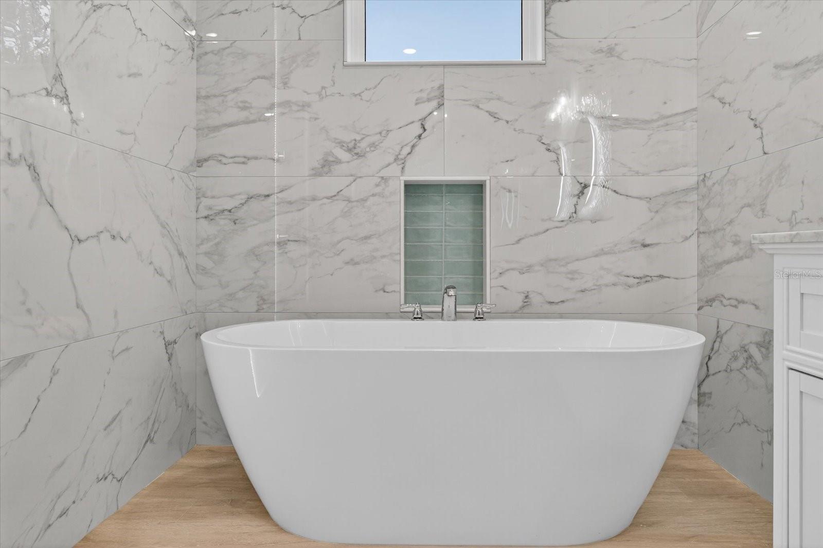 Image 50 of 96 For 207 Athens Street