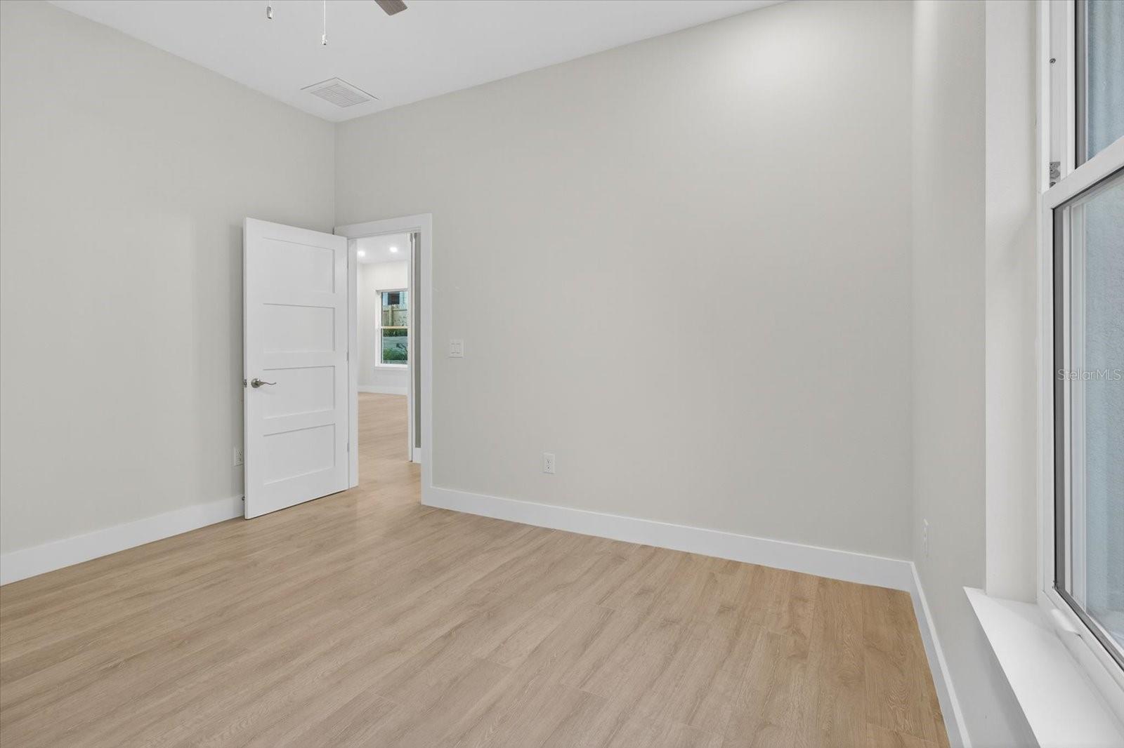 Image 57 of 96 For 207 Athens Street