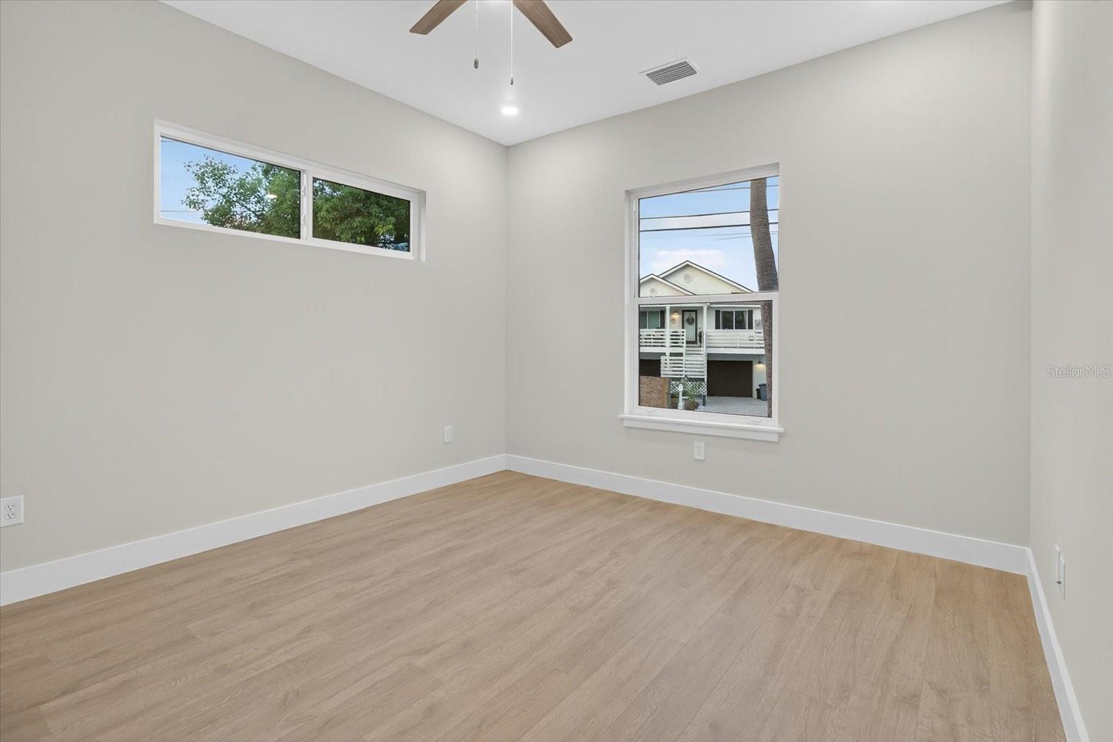 Image 65 of 96 For 207 Athens Street