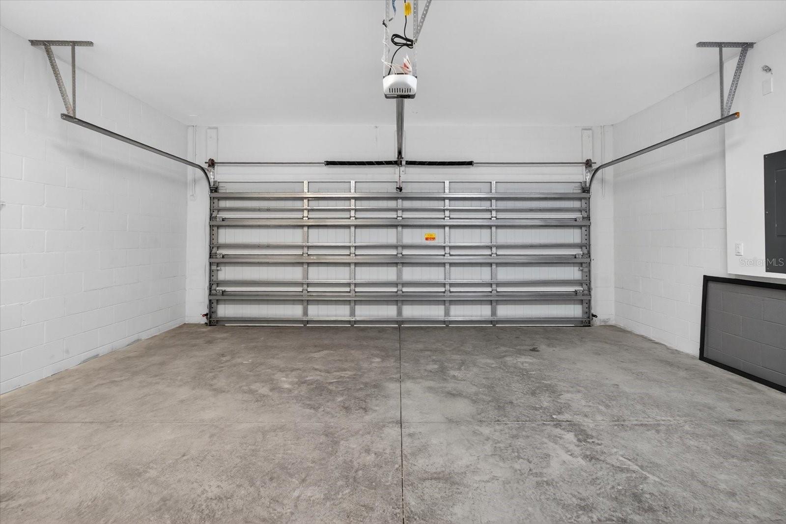 Image 69 of 96 For 207 Athens Street