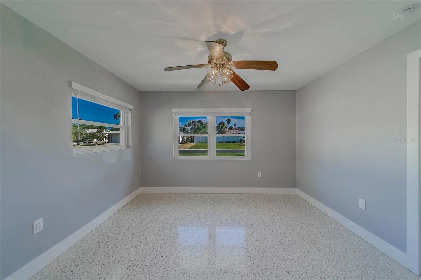 Image 14 of 74 For 110 21st Street