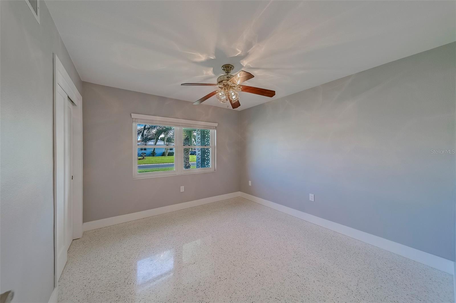 Image 16 of 74 For 110 21st Street