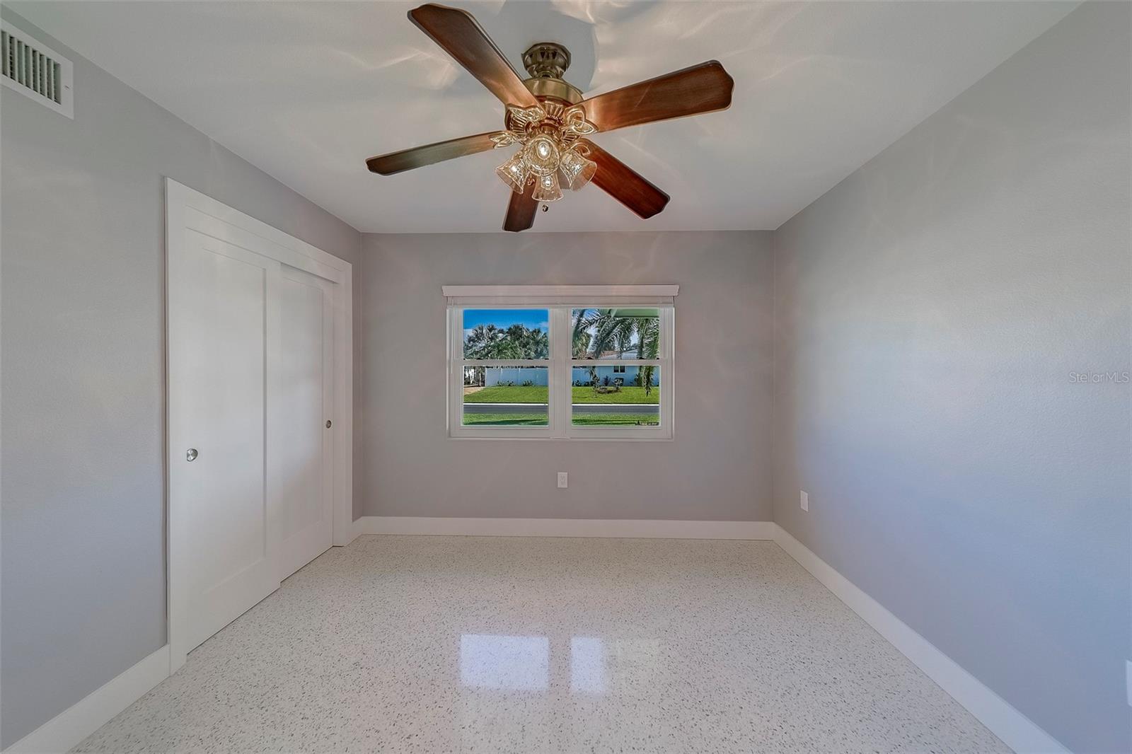 Image 17 of 74 For 110 21st Street
