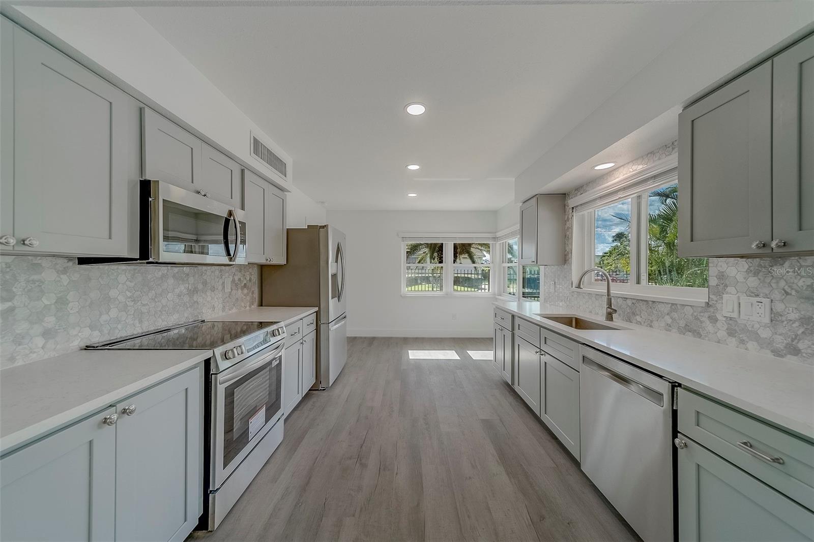 Image 2 of 74 For 110 21st Street