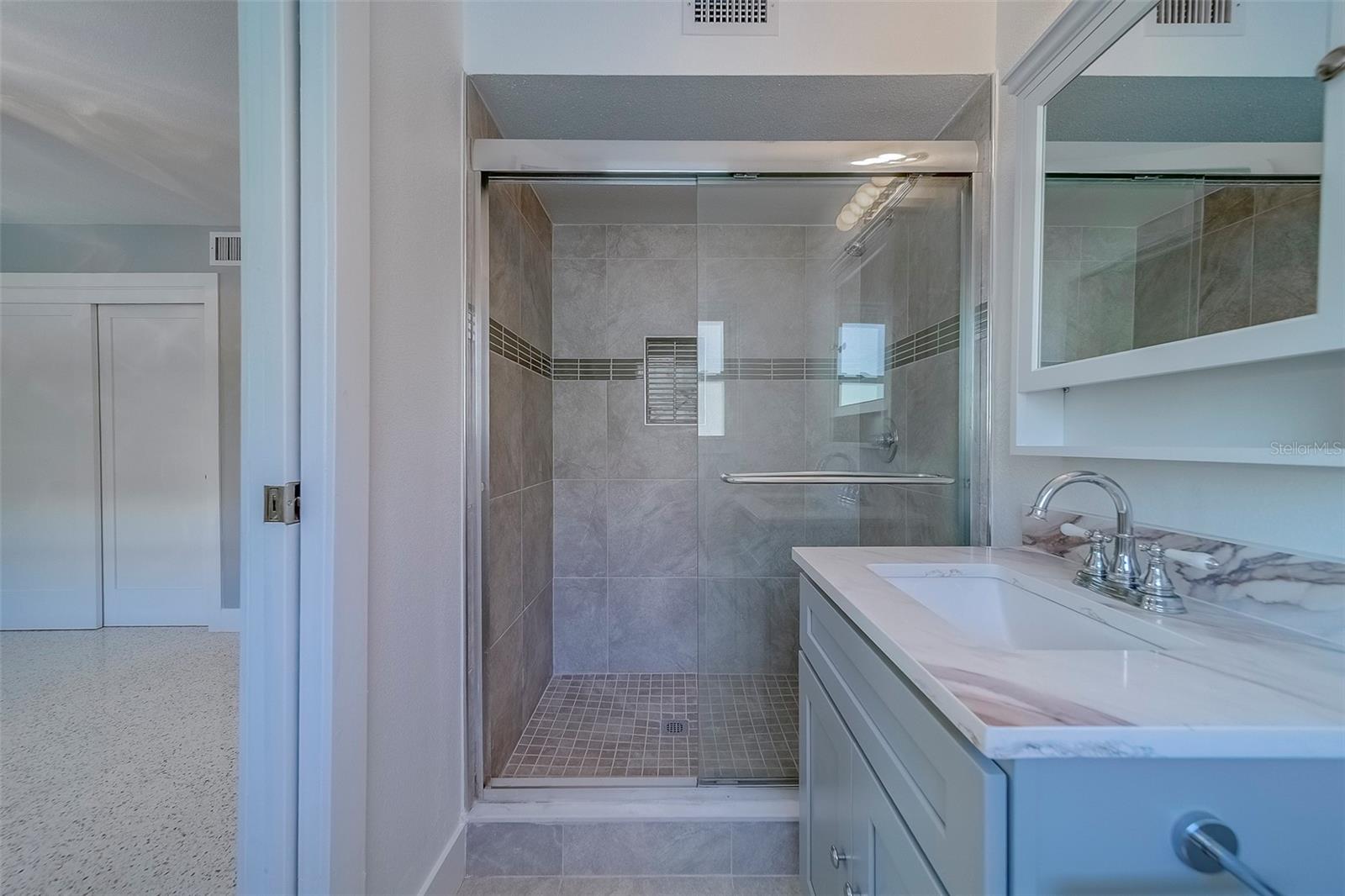 Image 20 of 74 For 110 21st Street