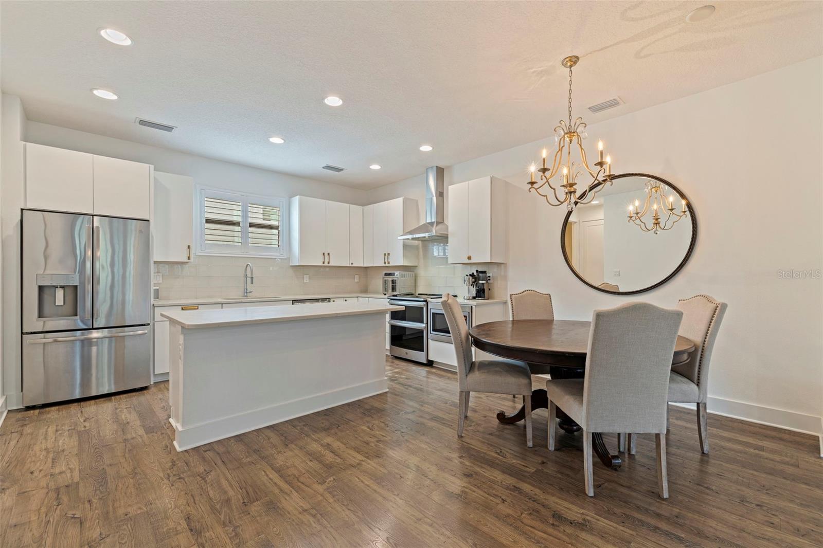 Image 11 of 42 For 1180 25th Street N