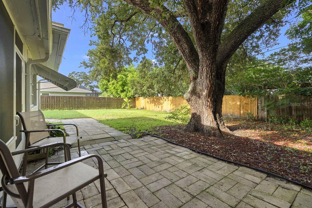 Image 36 of 60 For 644 Manor Drive W