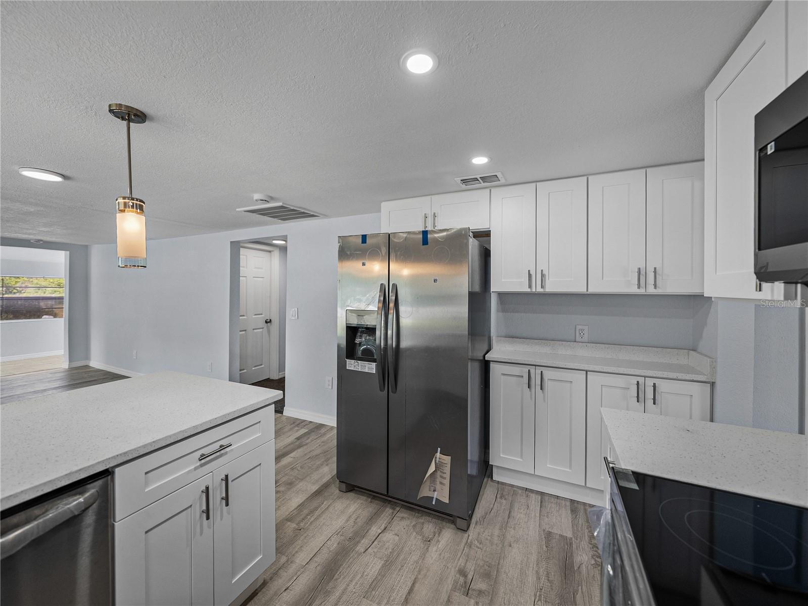 Image 15 of 42 For 810 Maple Avenue