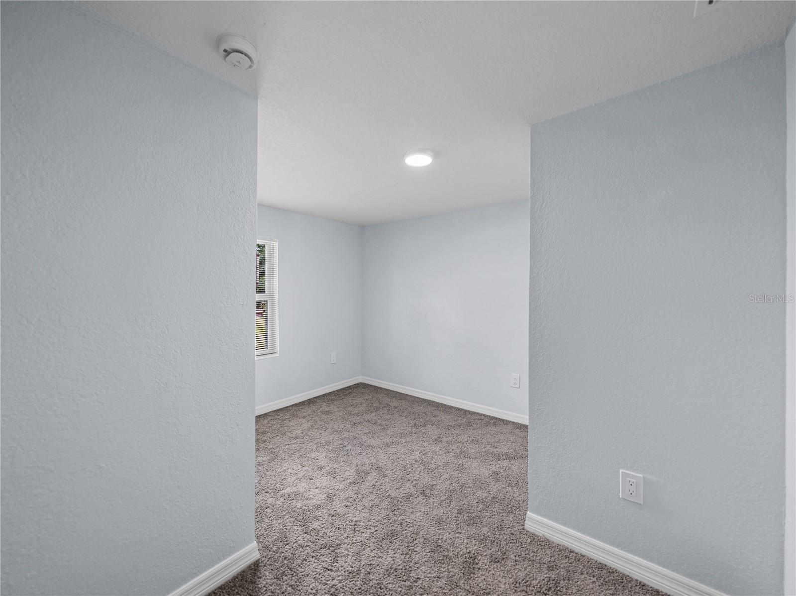 Image 17 of 42 For 810 Maple Avenue