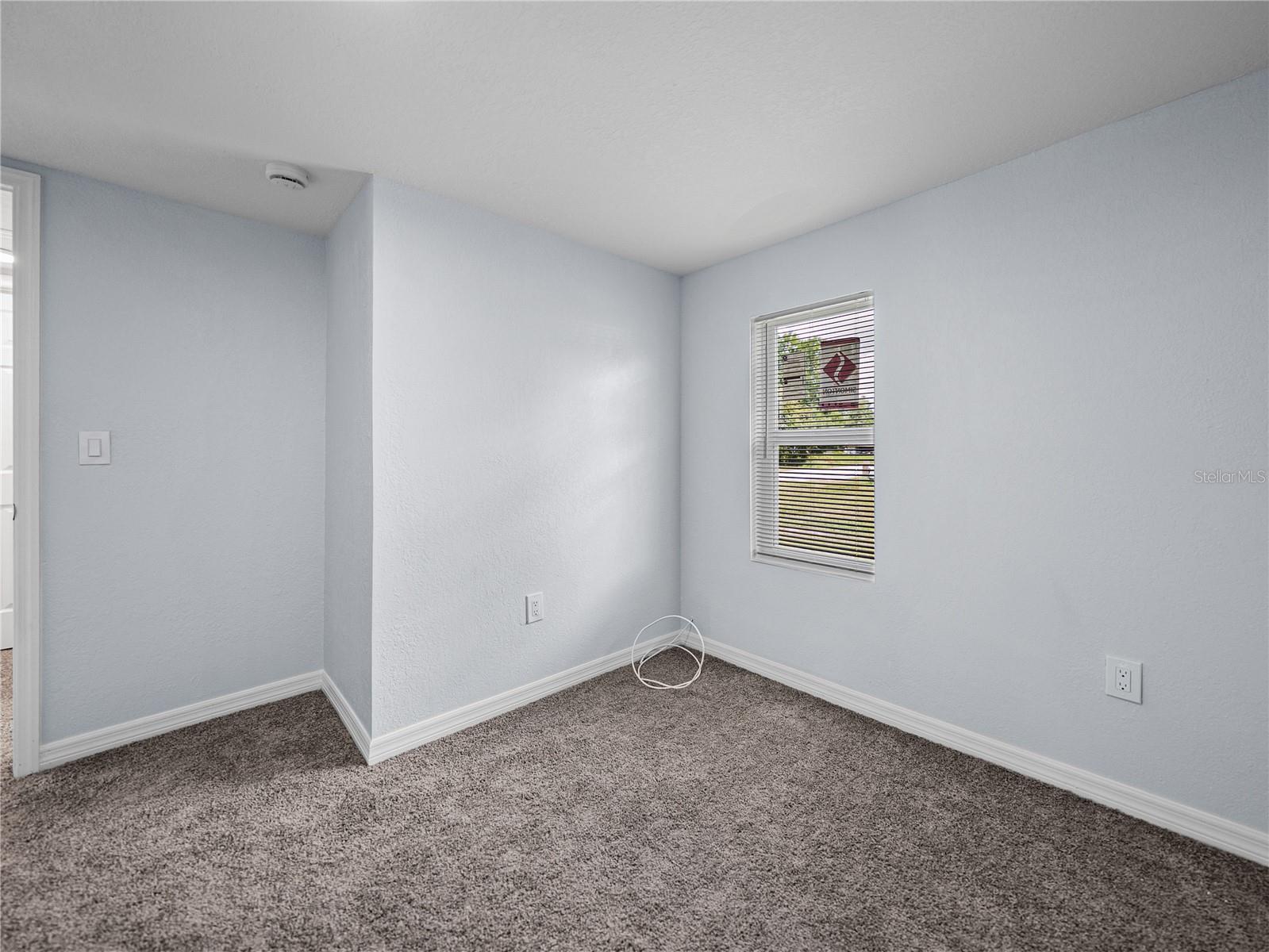 Image 18 of 42 For 810 Maple Avenue