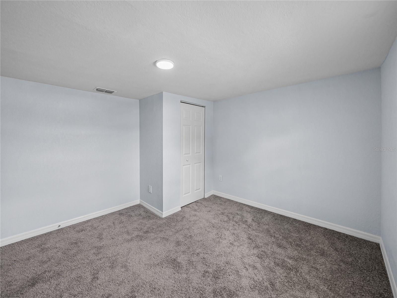 Image 24 of 42 For 810 Maple Avenue