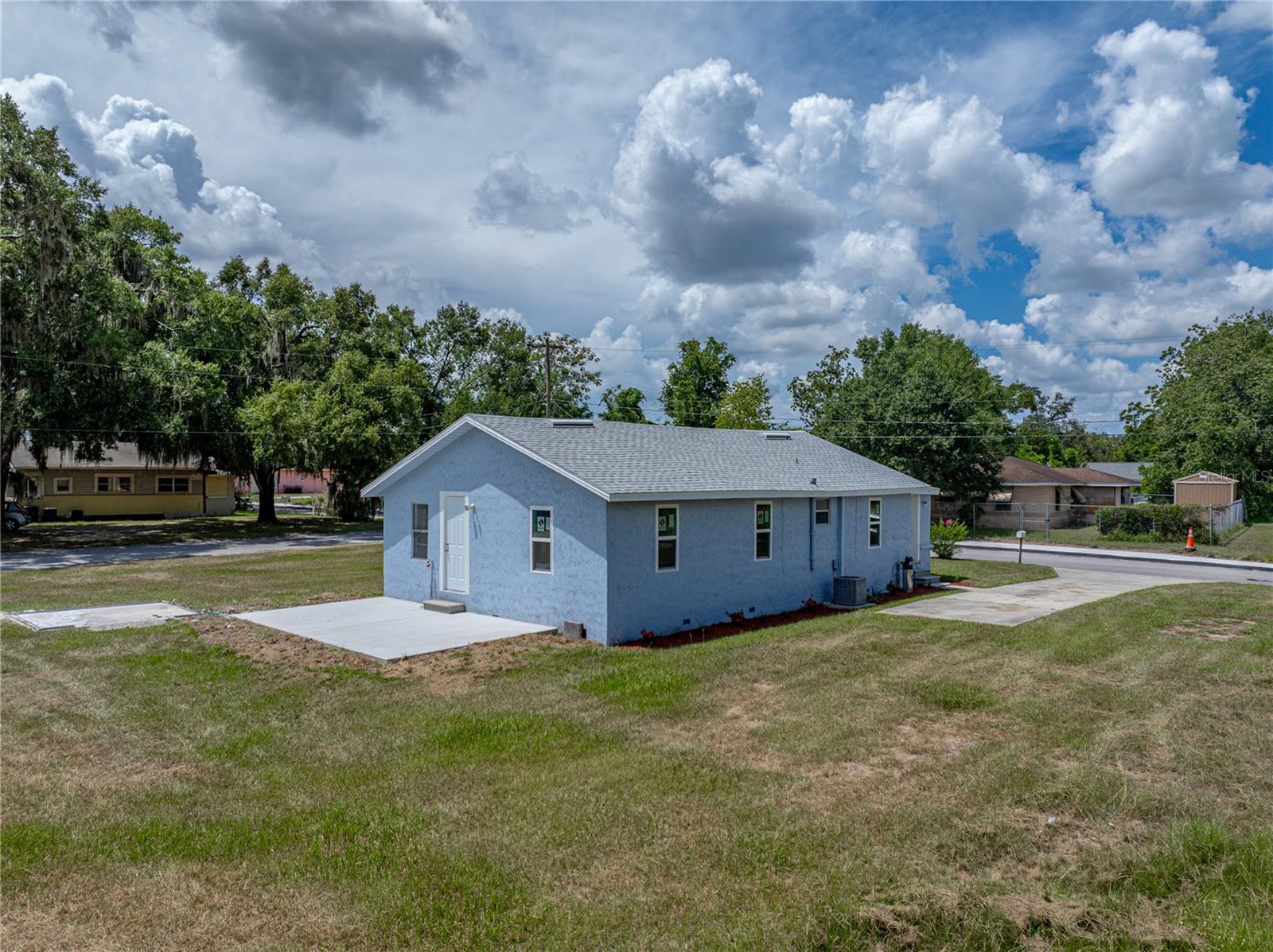Image 38 of 42 For 810 Maple Avenue
