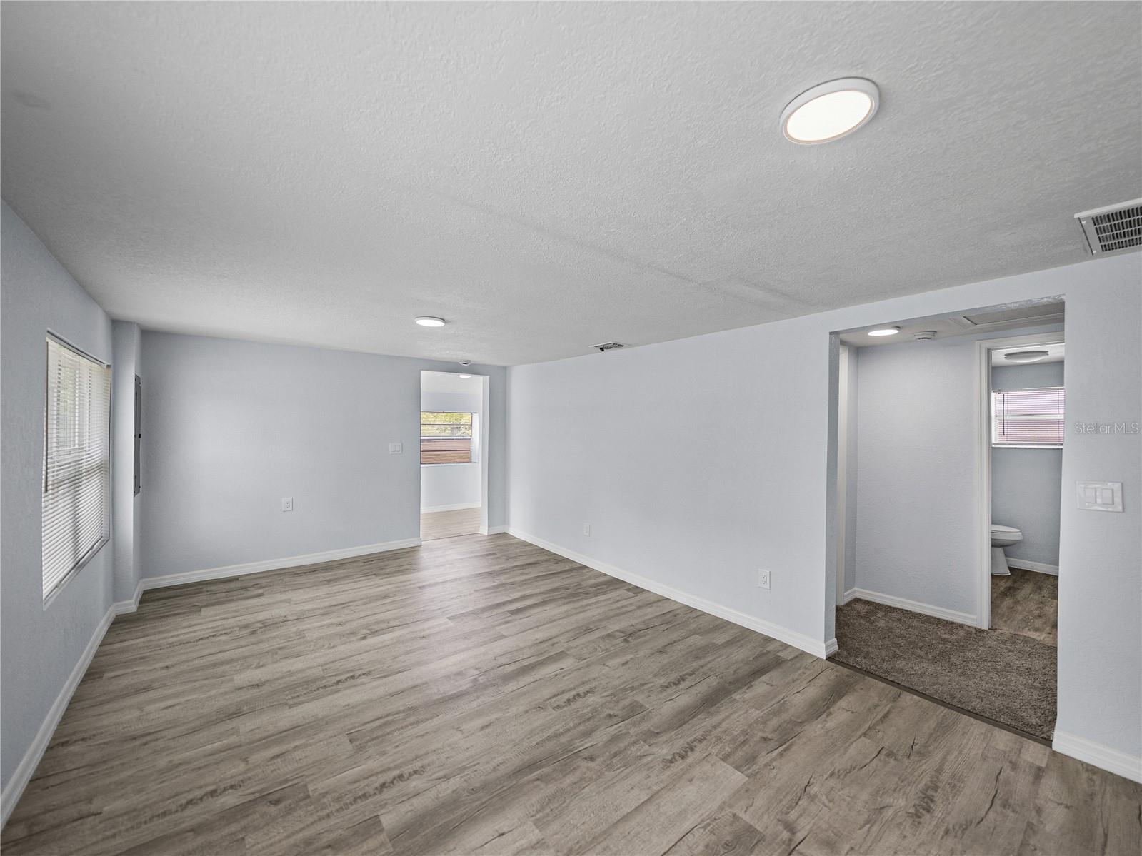Image 9 of 42 For 810 Maple Avenue