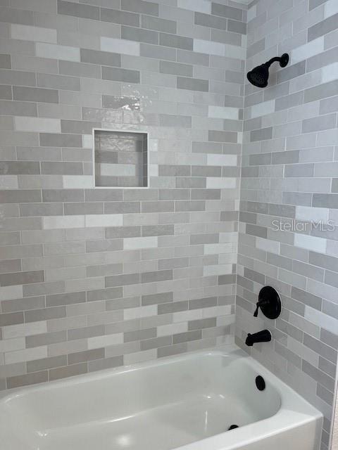 Image 8 of 14 For 11093 54th Avenue N