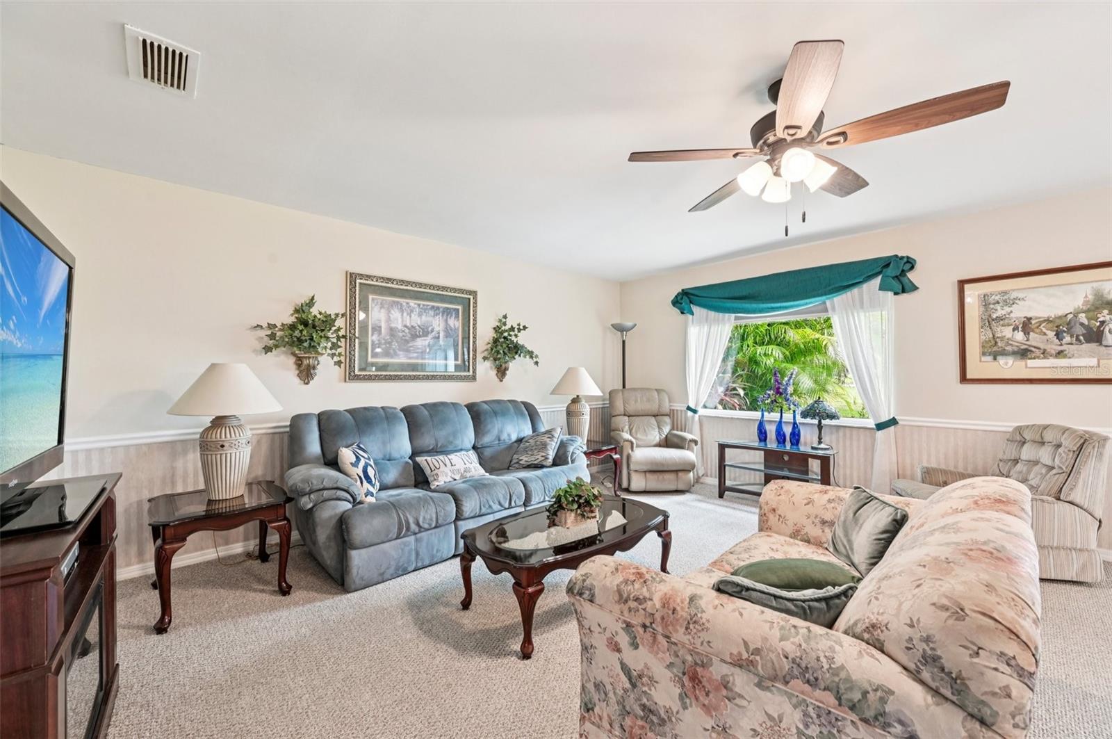 Image 4 of 60 For 2208 Highclere Circle