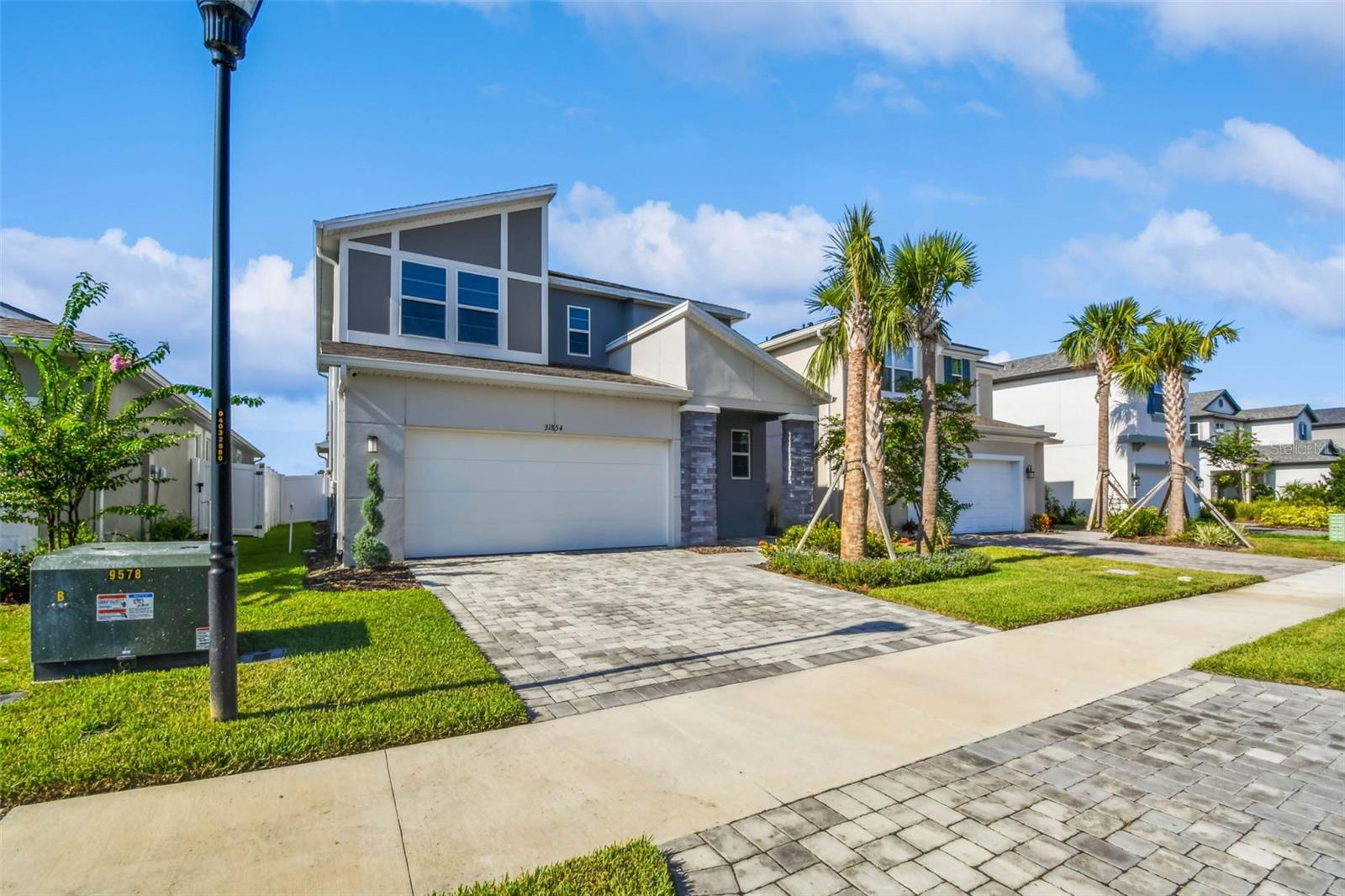 Listing photo id 0 for 31854 Asbury Avenue