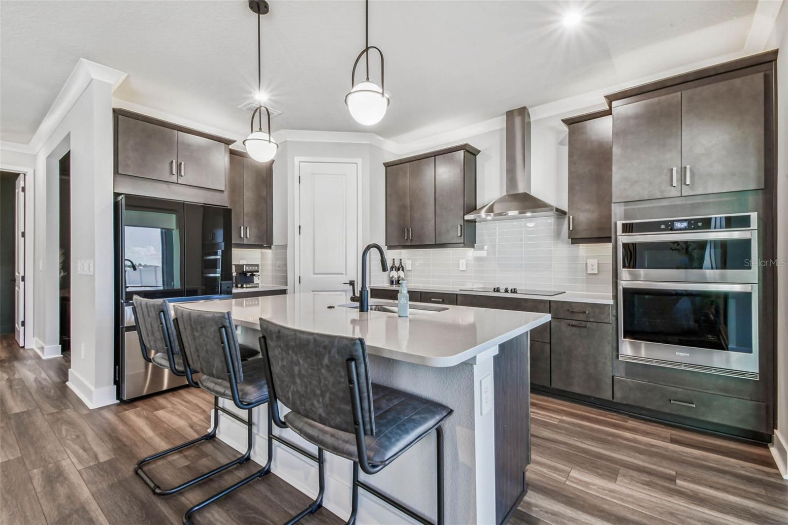 Listing photo id 20 for 31854 Asbury Avenue