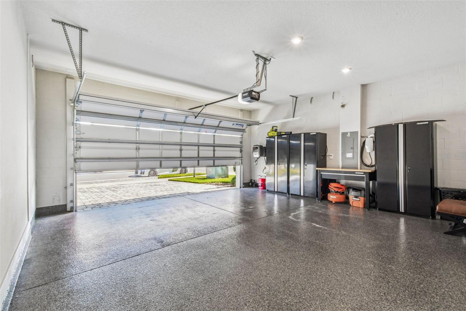 Listing photo id 29 for 31854 Asbury Avenue