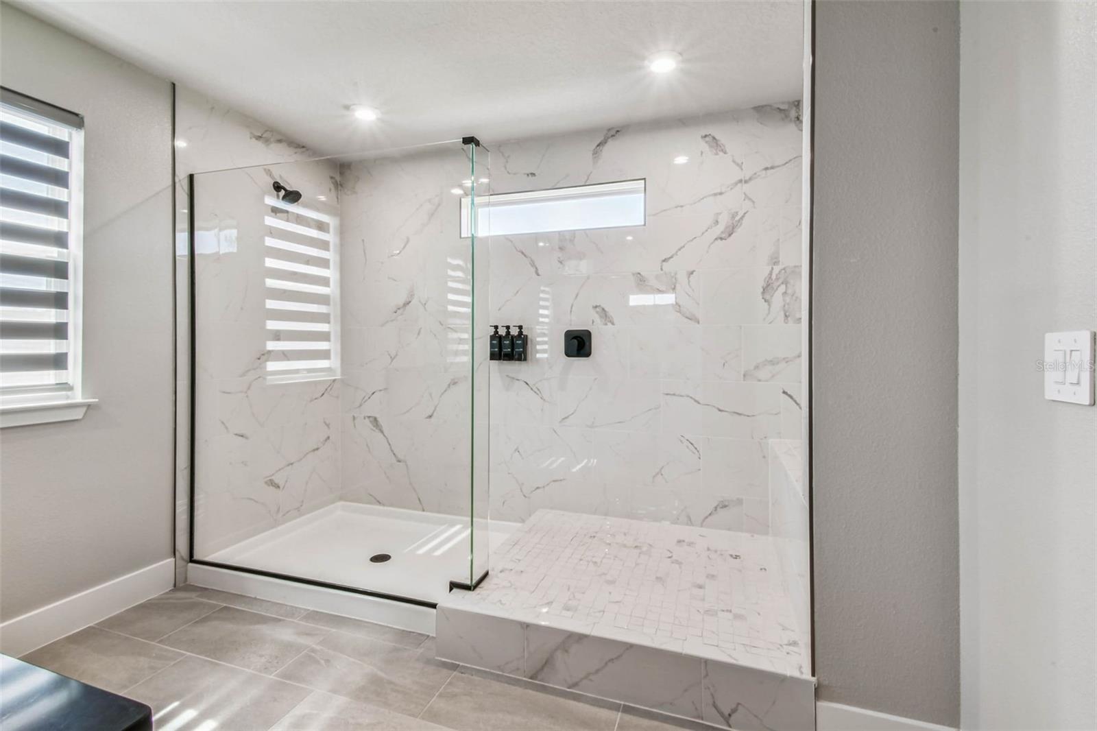 Listing photo id 47 for 31854 Asbury Avenue