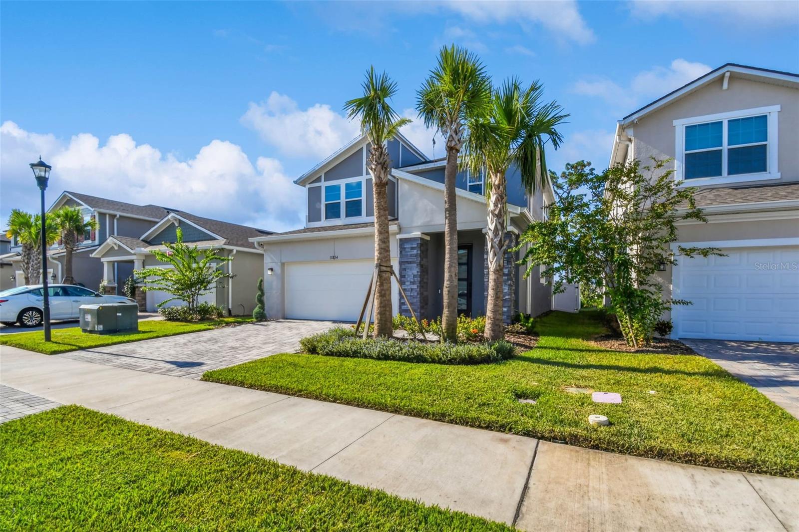 Listing photo id 3 for 31854 Asbury Avenue